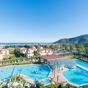 **** Aparthotel 2 Village Italy